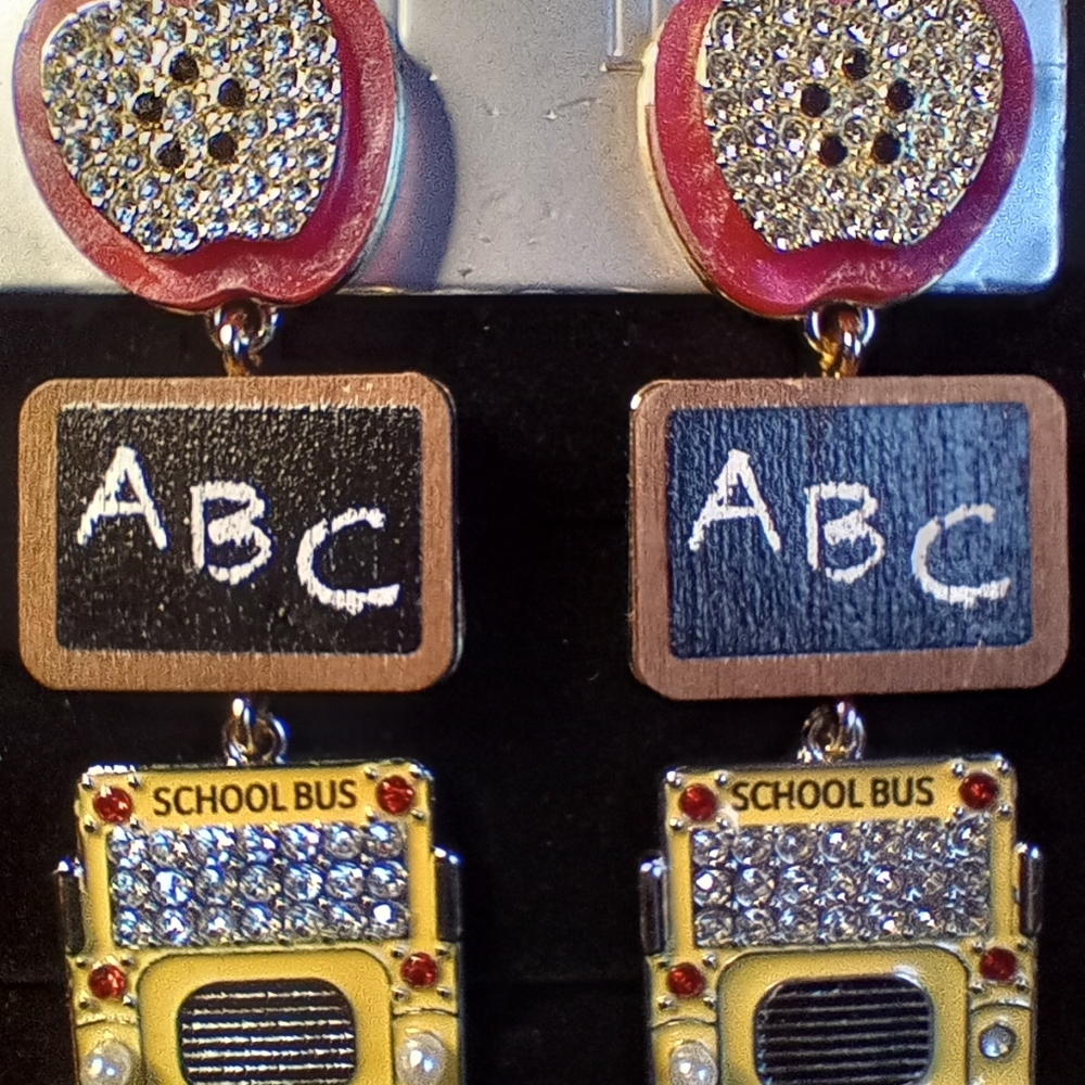 COPY - 3/$25 "Hungry for knowledge" 🍎statement earrings